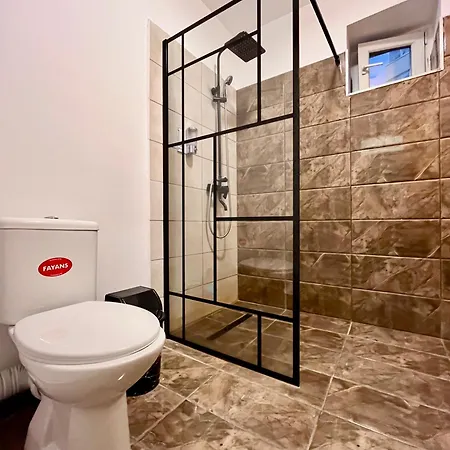 Apartment Bright & Modern Escape Near Tineretului Park Bucharest